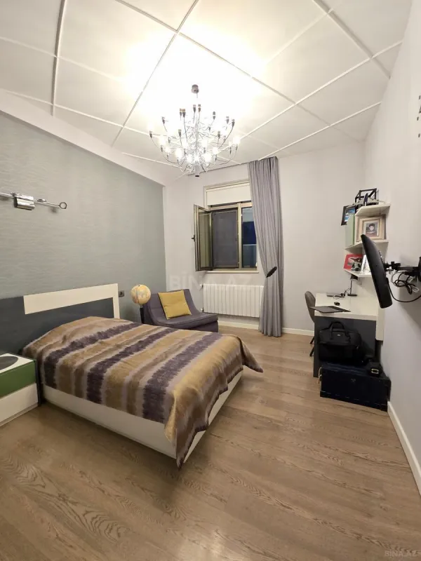 Satılır 4 otaqlı mənzil 170.7 m²