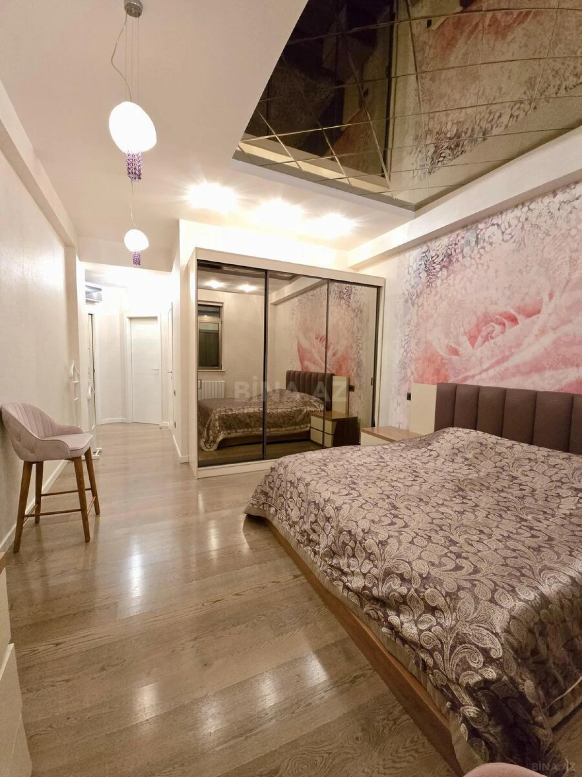 Satılır 4 otaqlı mənzil 170.7 m²