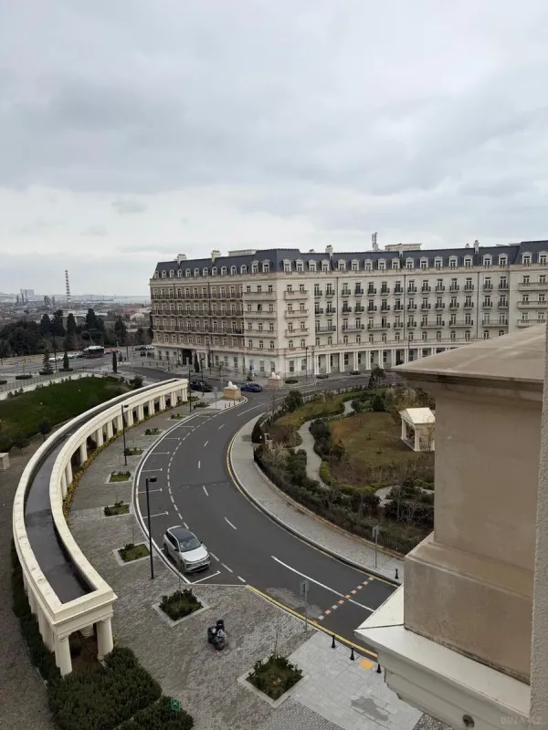 Kirayə verilir 2 otaqlı mənzil 61.5 m²