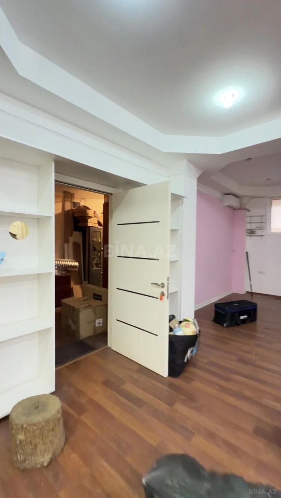 Kirayə verilir obyekt 570 m²