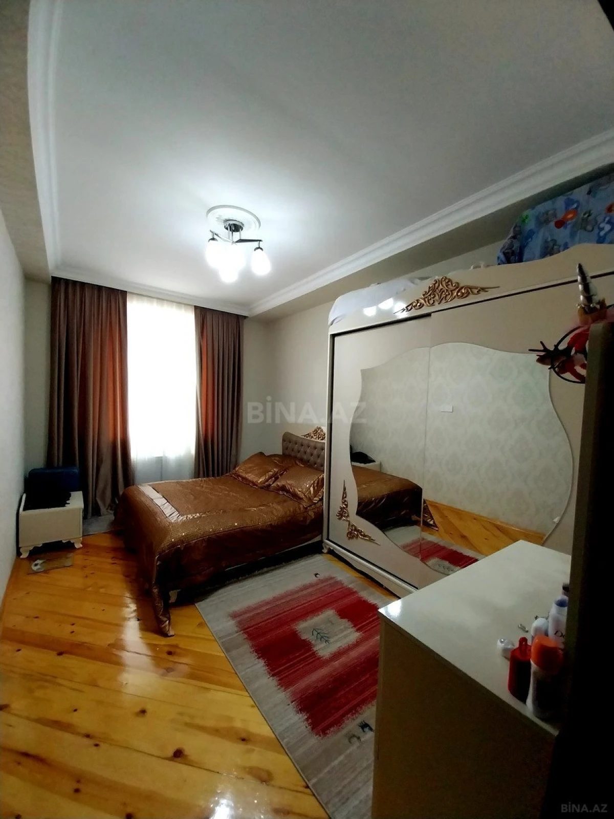 Satılır 2 otaqlı mənzil 68 m²