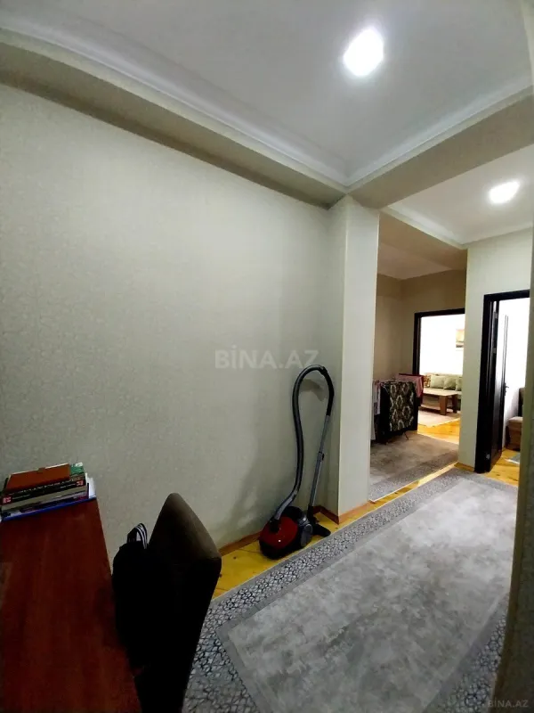 Satılır 2 otaqlı mənzil 68 m²