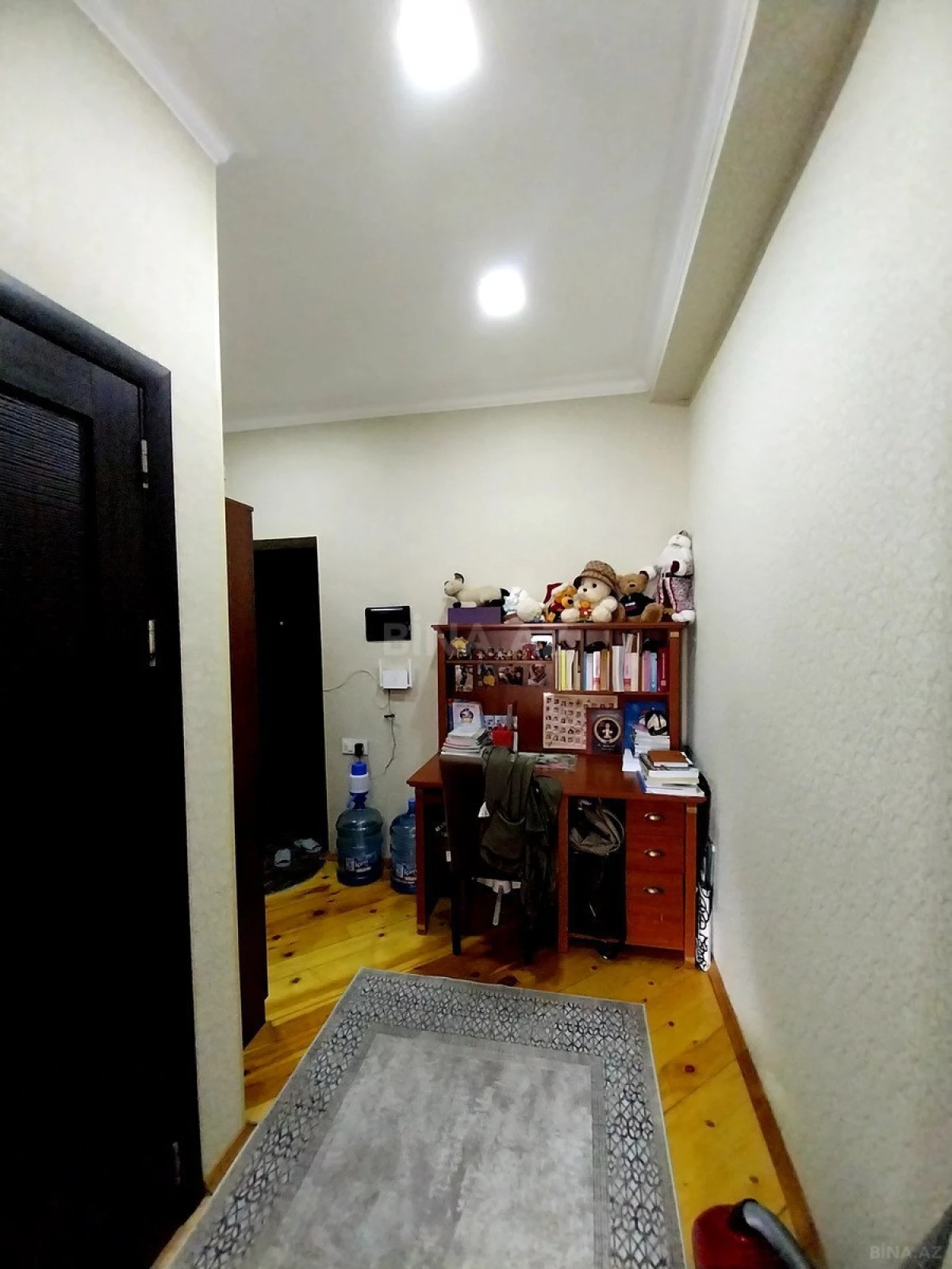 Satılır 2 otaqlı mənzil 68 m²