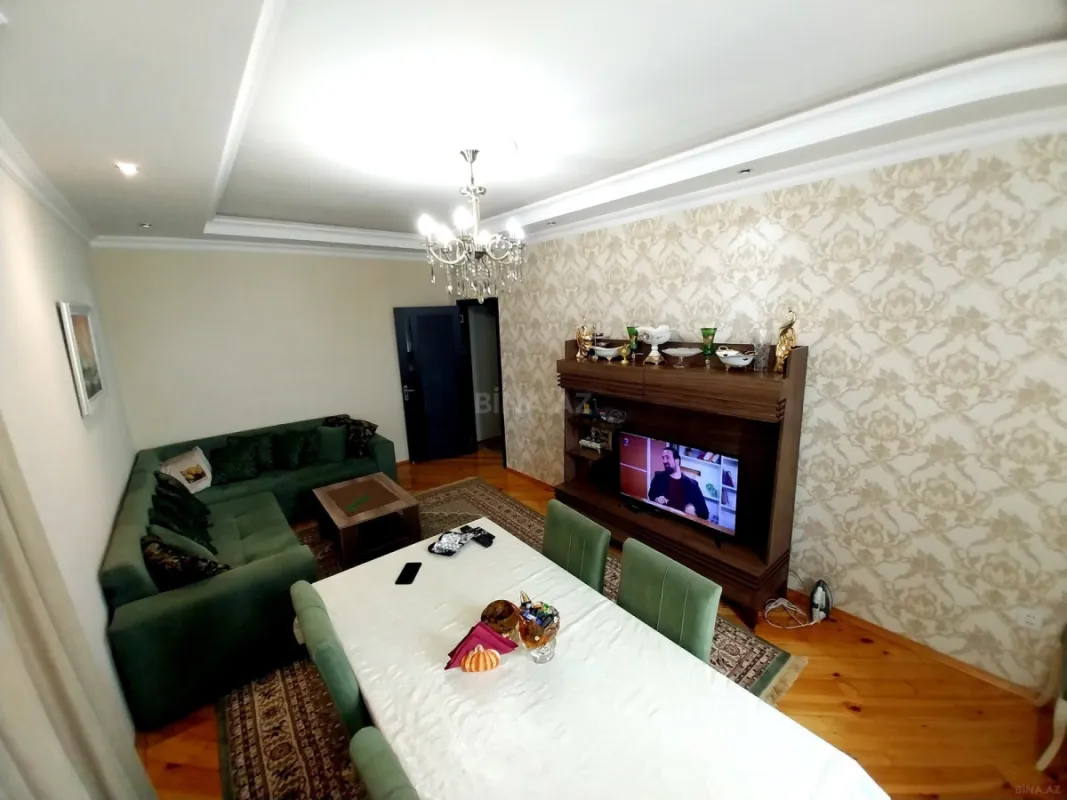 Satılır 2 otaqlı mənzil 68 m²