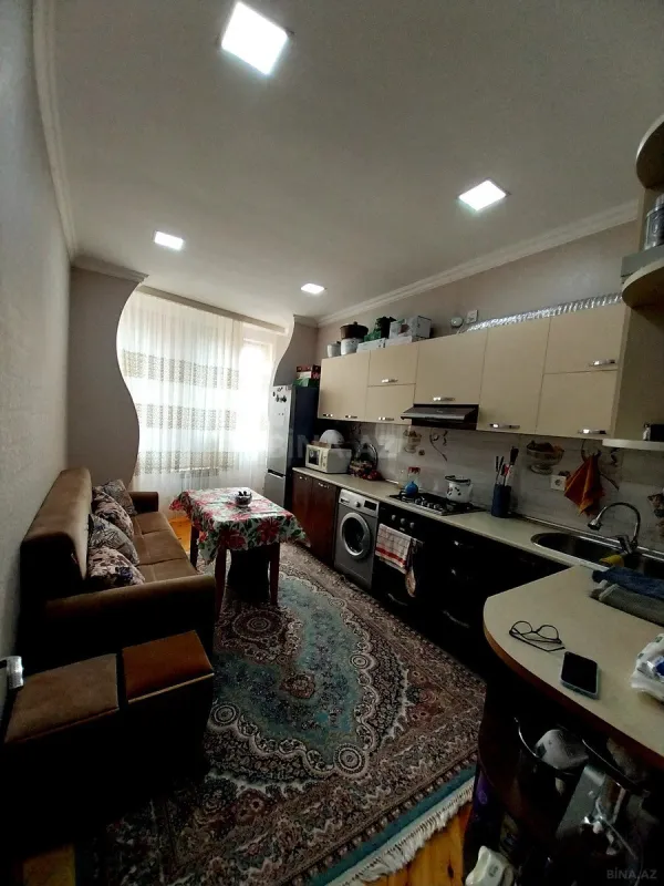 Satılır 2 otaqlı mənzil 68 m²