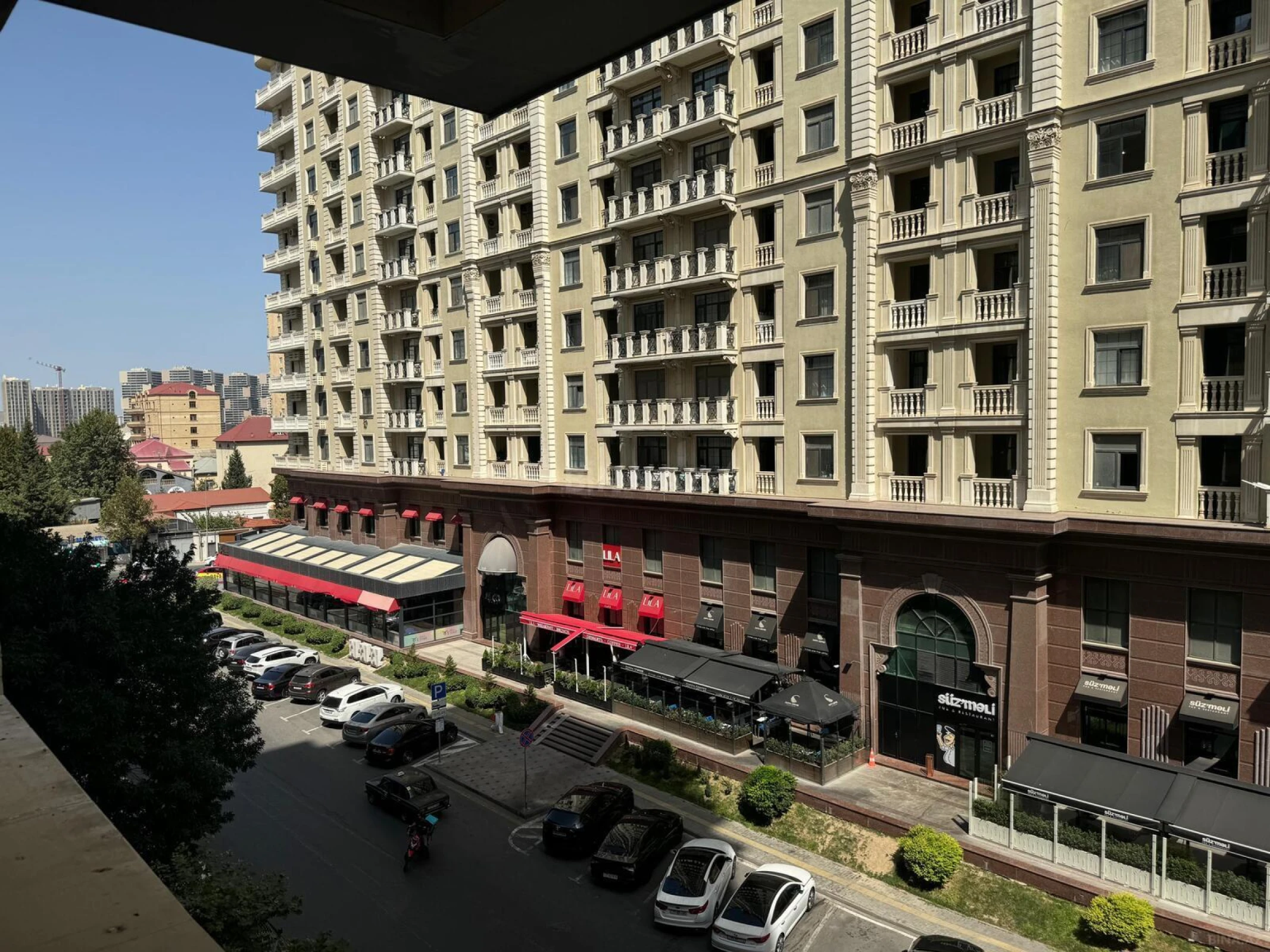 Kirayə verilir 2 otaqlı mənzil 100 m²