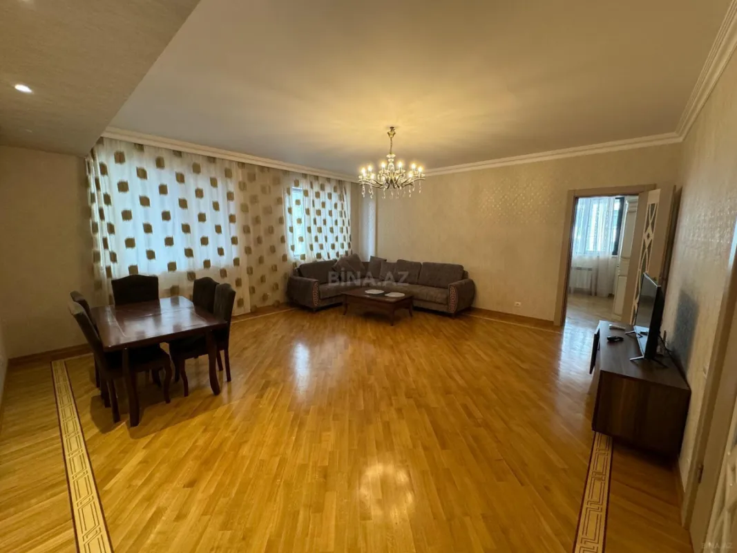 Kirayə verilir 2 otaqlı mənzil 100 m²