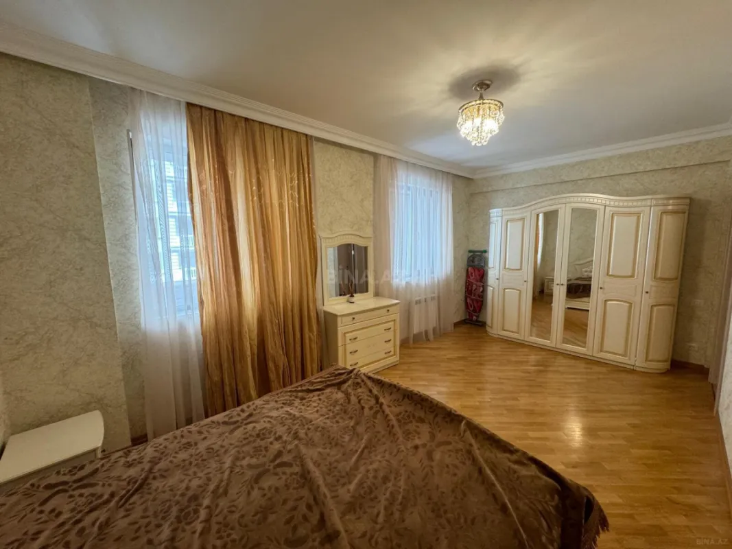 Kirayə verilir 2 otaqlı mənzil 100 m²