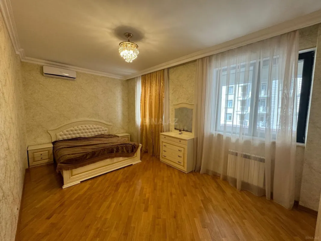 Kirayə verilir 2 otaqlı mənzil 100 m²