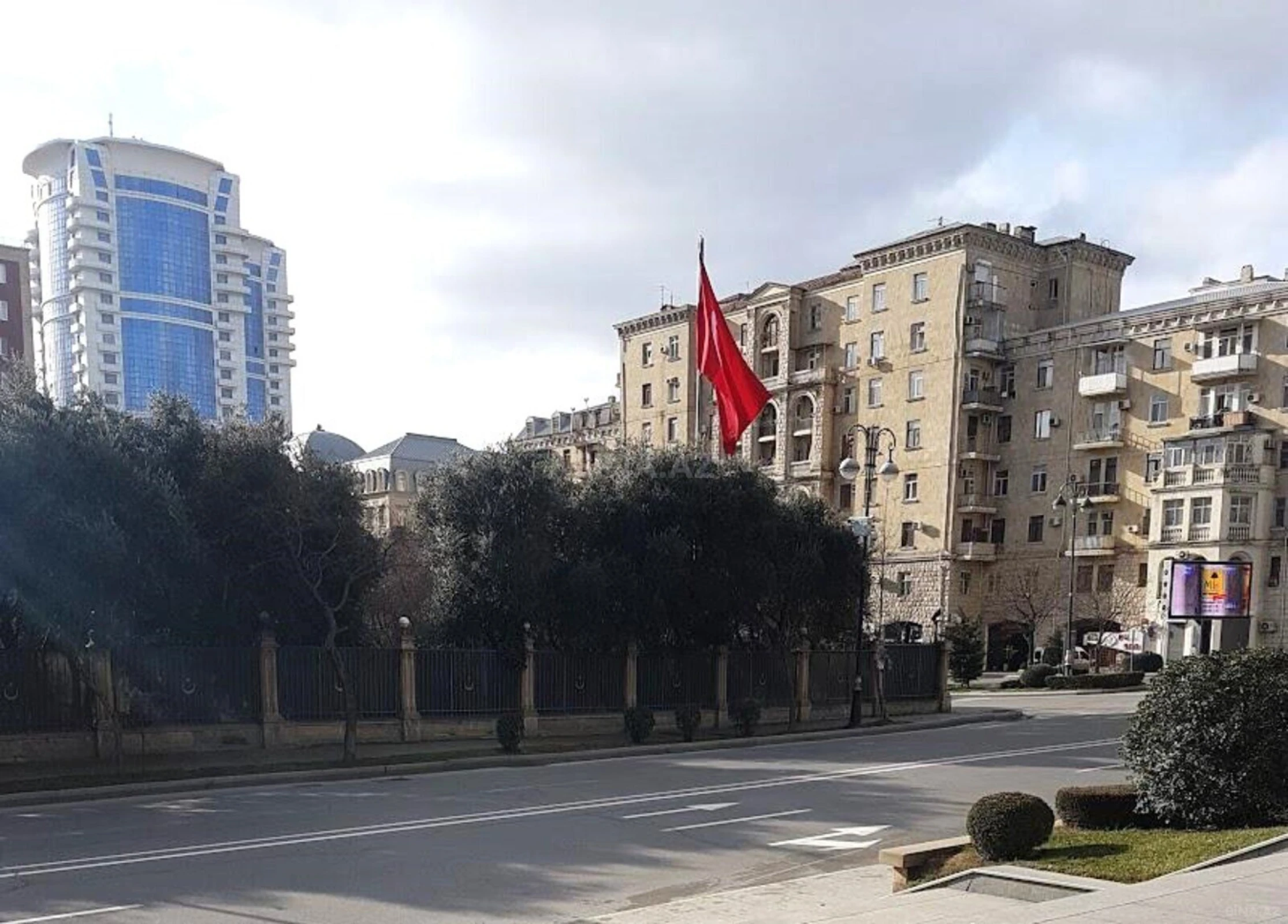 Satılır 2 otaqlı mənzil 45 m²