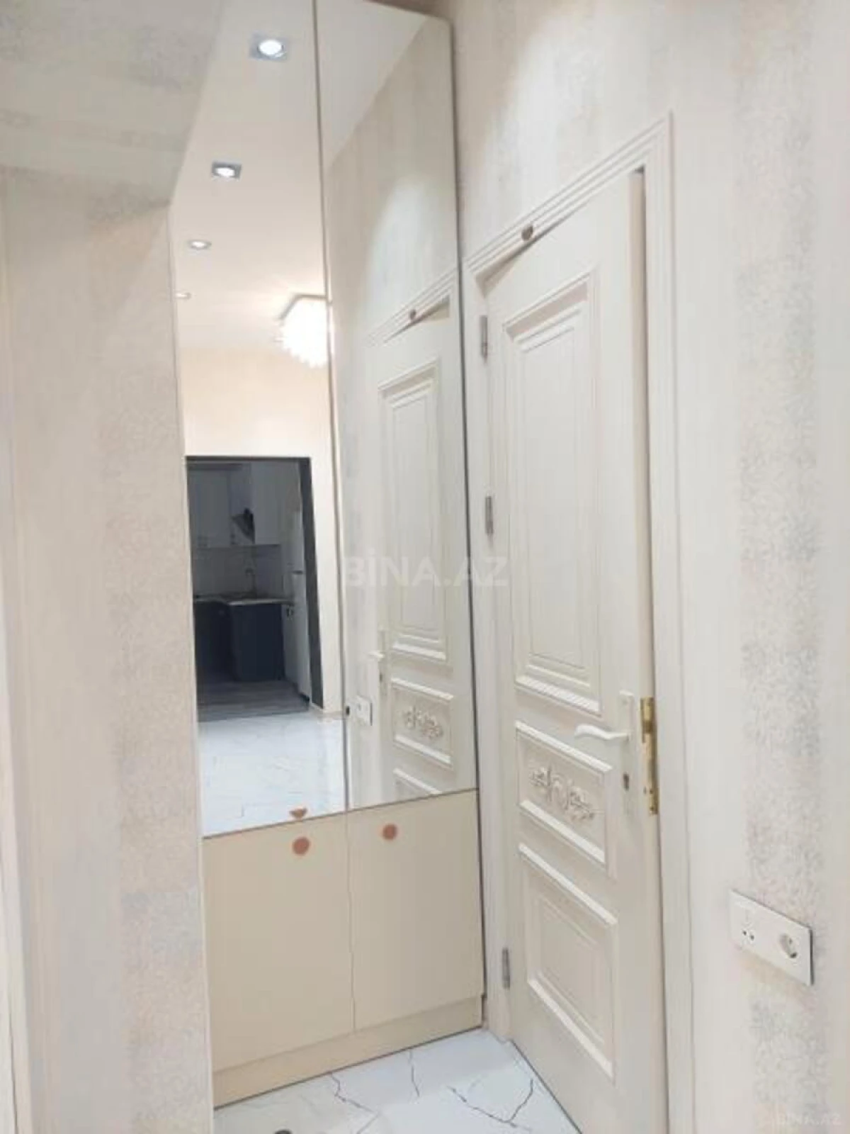 Kirayə verilir 3 otaqlı mənzil 110 m²