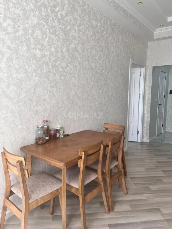 Kirayə verilir 2 otaqlı mənzil 52 m²