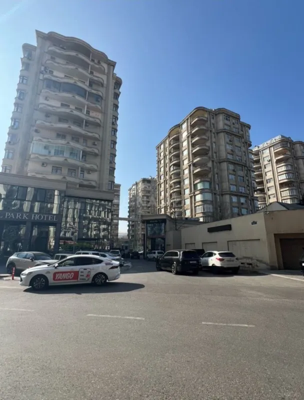 Satılır 2 otaqlı mənzil 68 m²