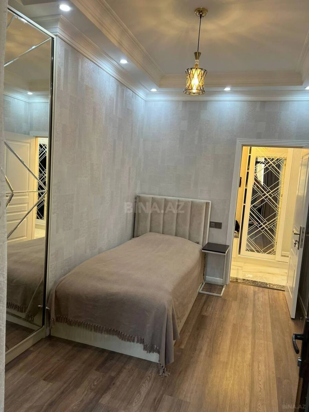 Kirayə verilir 3 otaqlı mənzil 100 m²