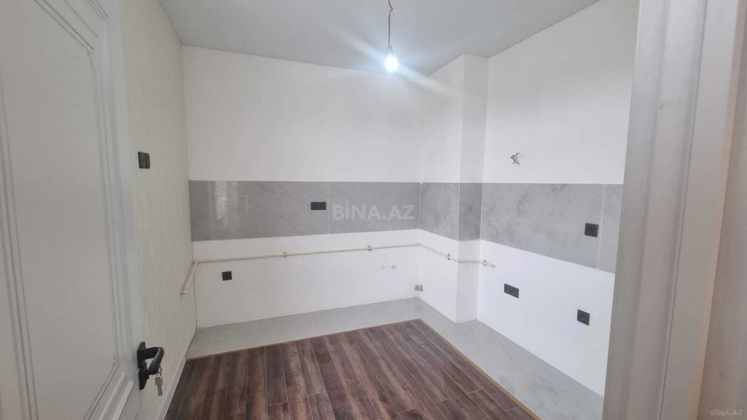 Satılır 3 otaqlı mənzil 75 m²