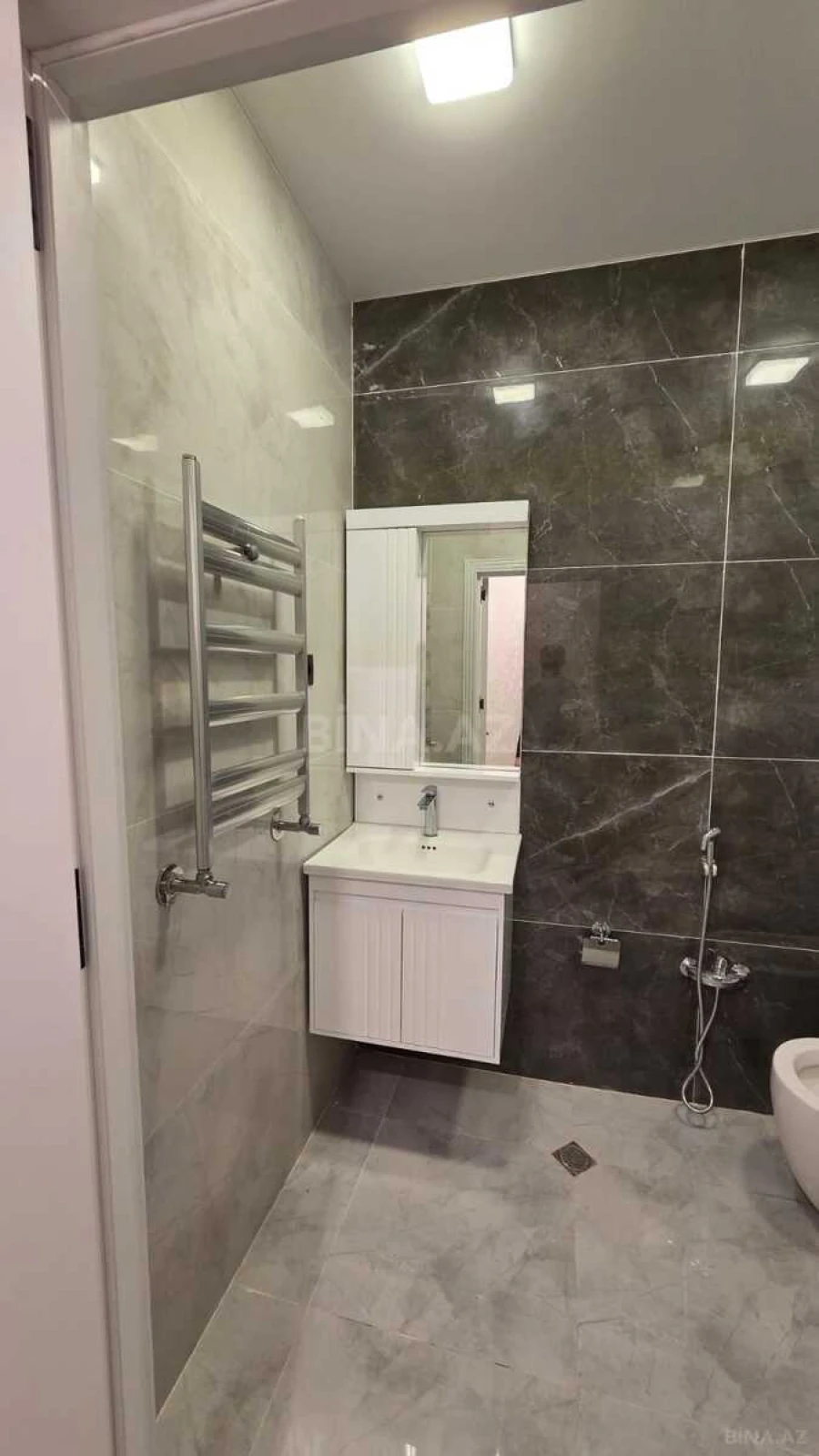 Satılır 3 otaqlı mənzil 75 m²
