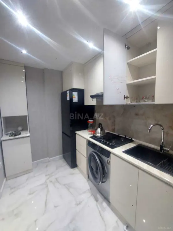 Satılır 2 otaqlı mənzil 65 m²