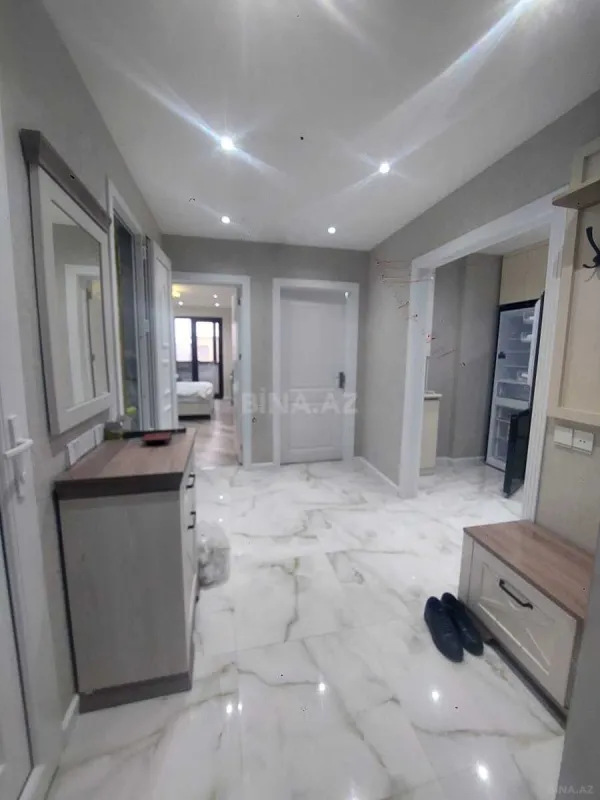Satılır 2 otaqlı mənzil 65 m²
