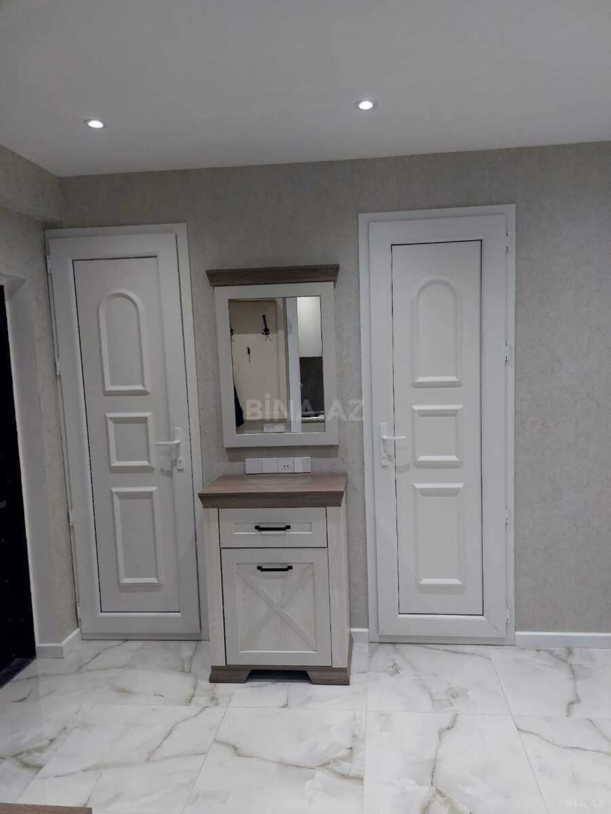 Satılır 2 otaqlı mənzil 65 m²