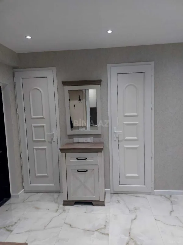 Satılır 2 otaqlı mənzil 65 m²