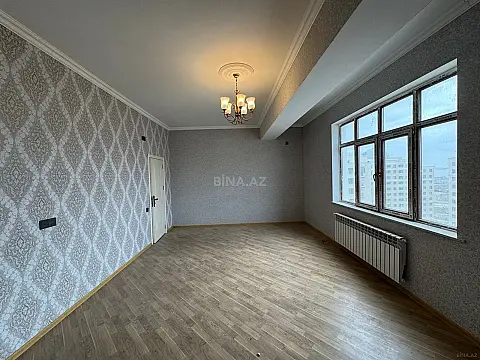 Satılır 4 otaqlı mənzil 134 m²