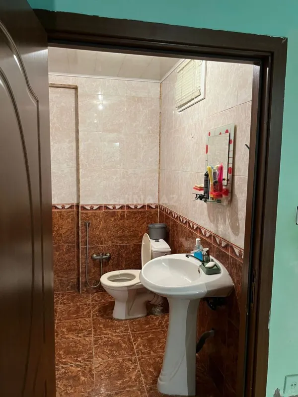 Satılır 2 otaqlı mənzil 87 m²