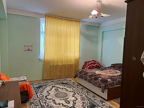 Satılır 2 otaqlı mənzil 87 m²