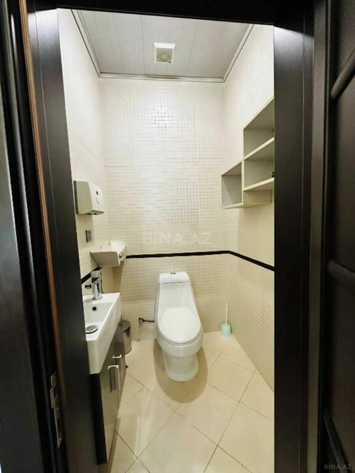 Satılır 3 otaqlı mənzil 130 m²