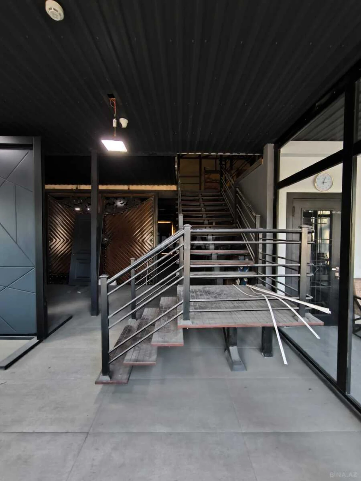 Kirayə verilir obyekt 870 m²