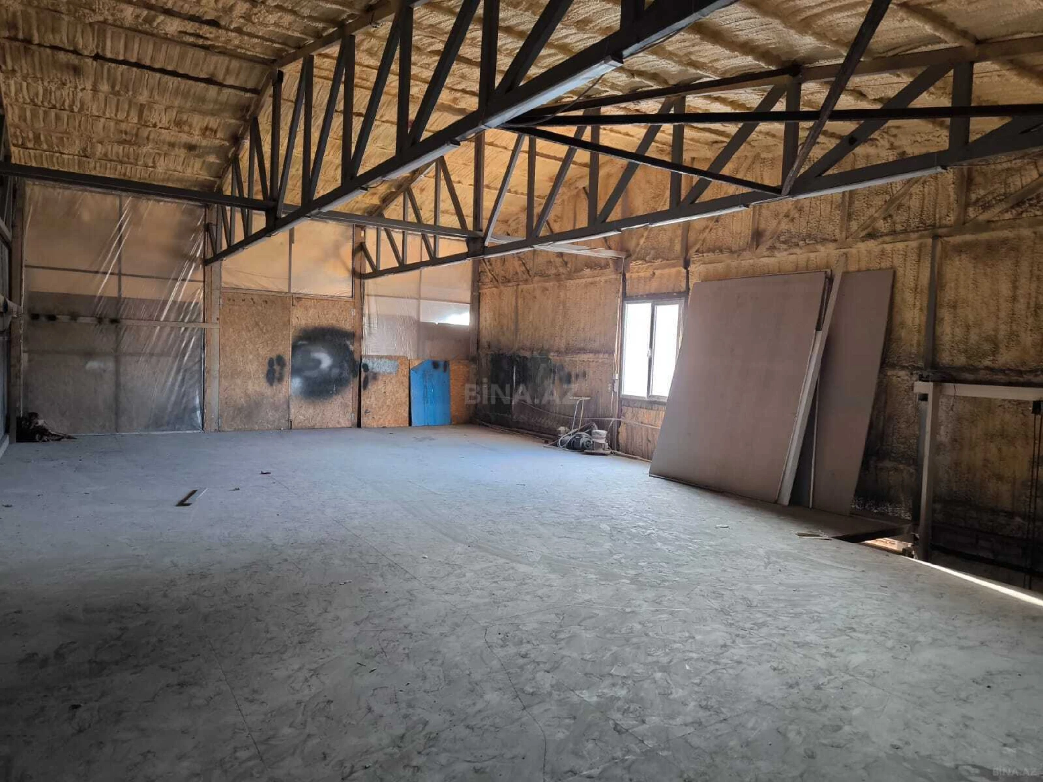 Kirayə verilir obyekt 870 m²