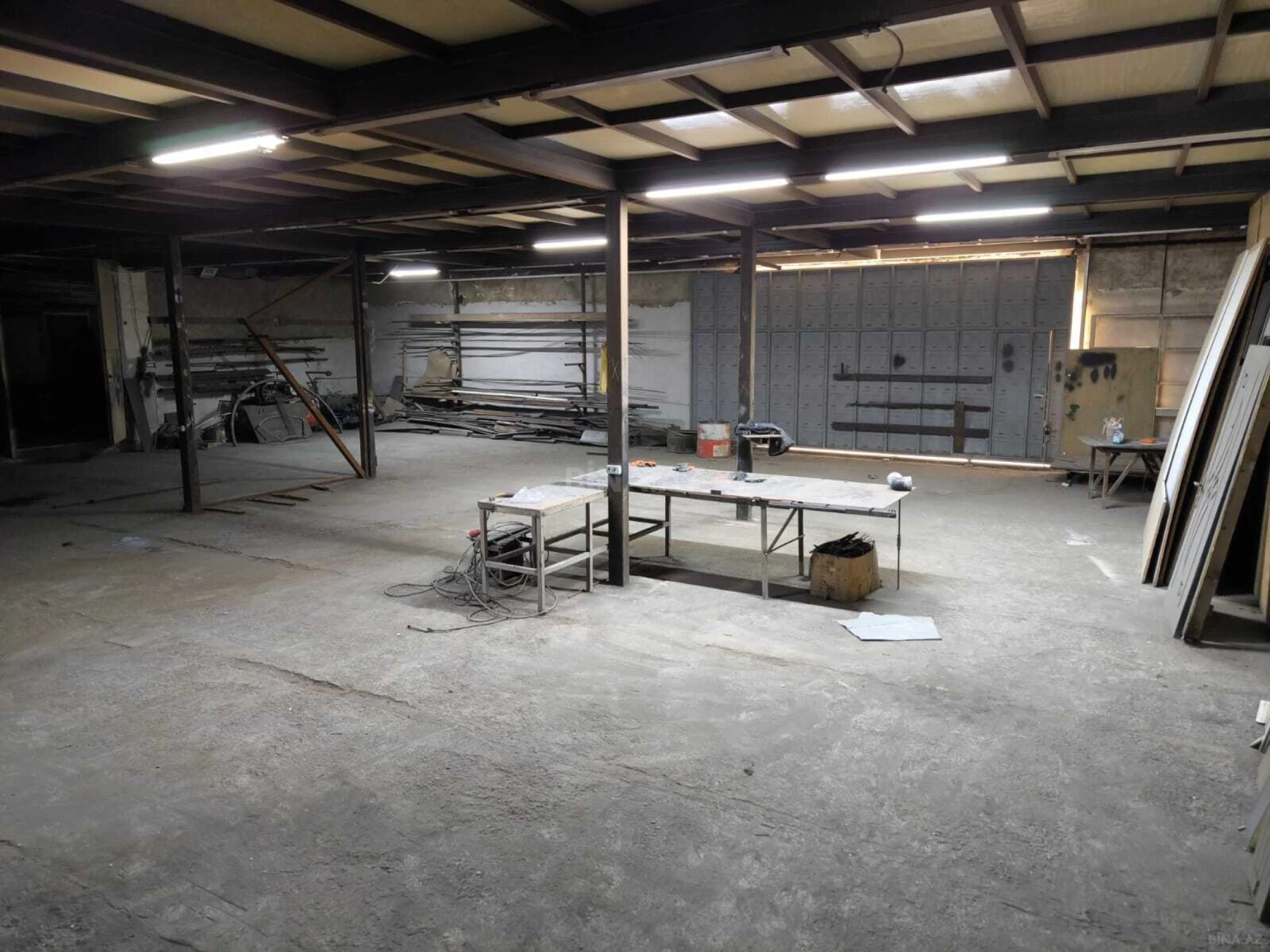 Kirayə verilir obyekt 870 m²