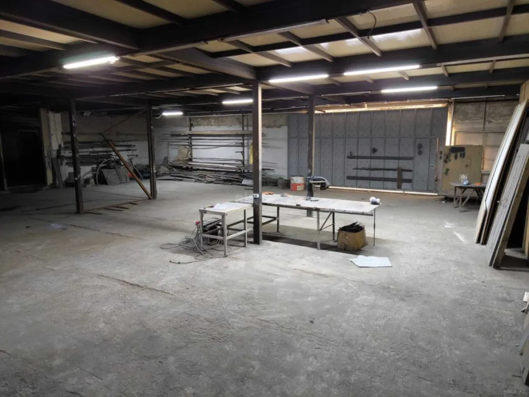 Kirayə verilir obyekt 870 m²