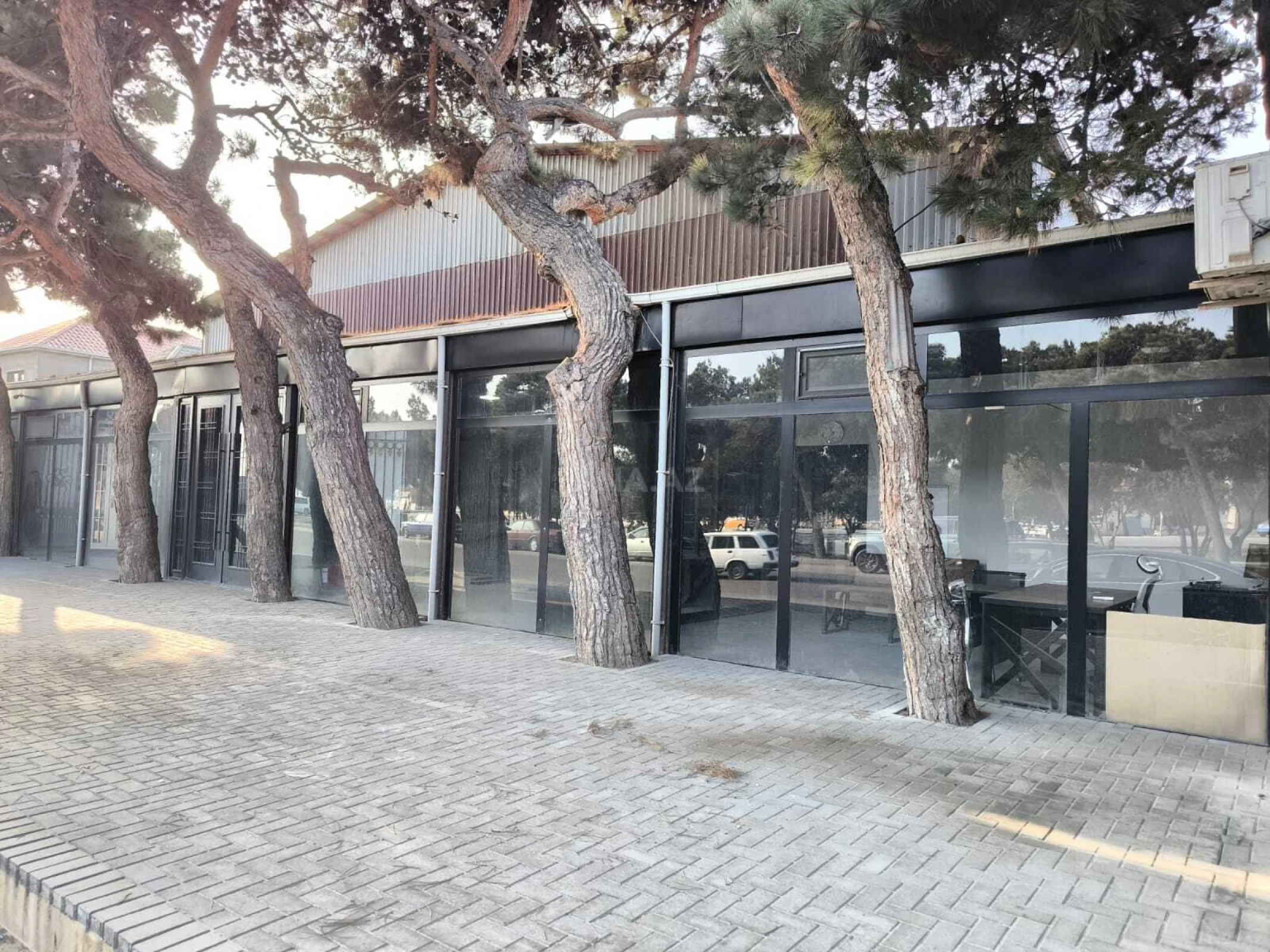 Kirayə verilir obyekt 870 m²