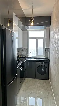 Kirayə verilir 2 otaqlı mənzil 60 m²