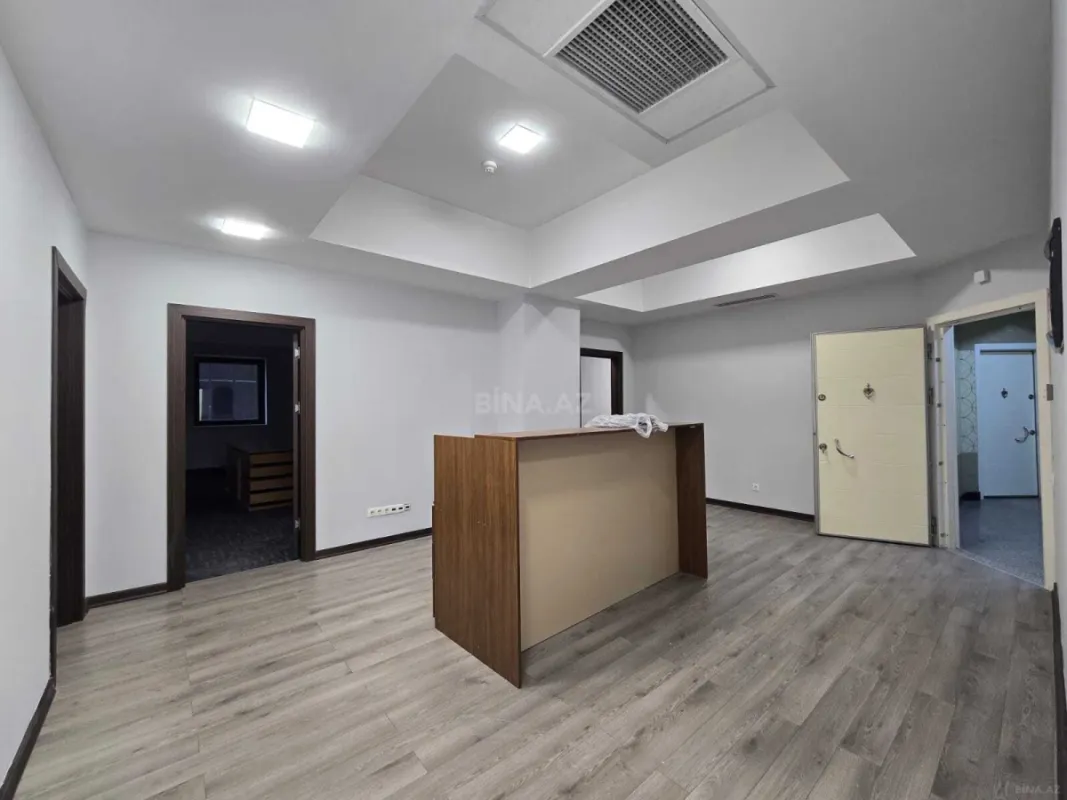Kirayə verilir 4 otaqlı ofis 233 m²