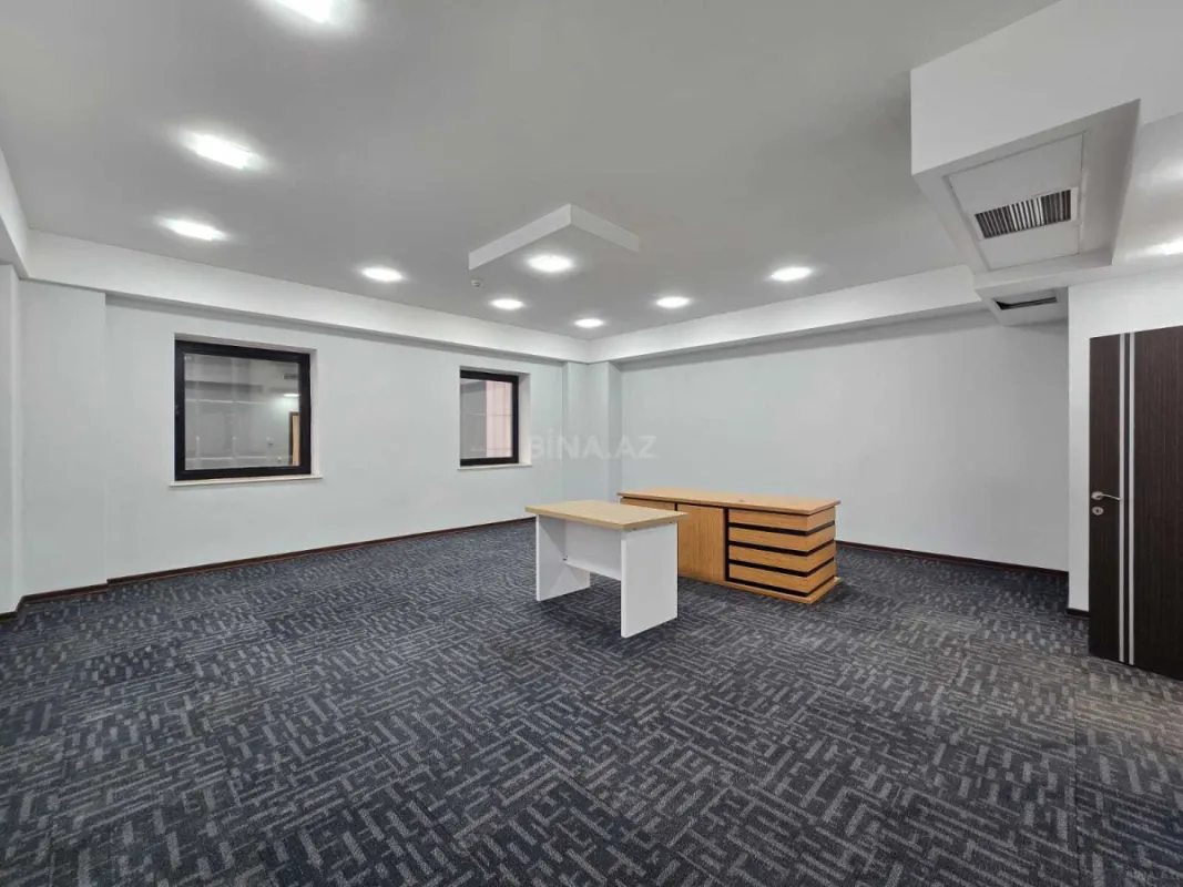 Kirayə verilir 4 otaqlı ofis 233 m²