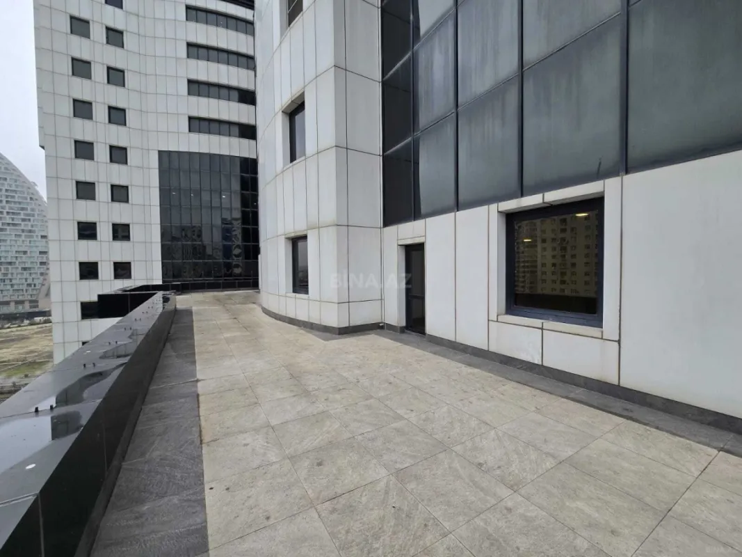Kirayə verilir 4 otaqlı ofis 233 m²