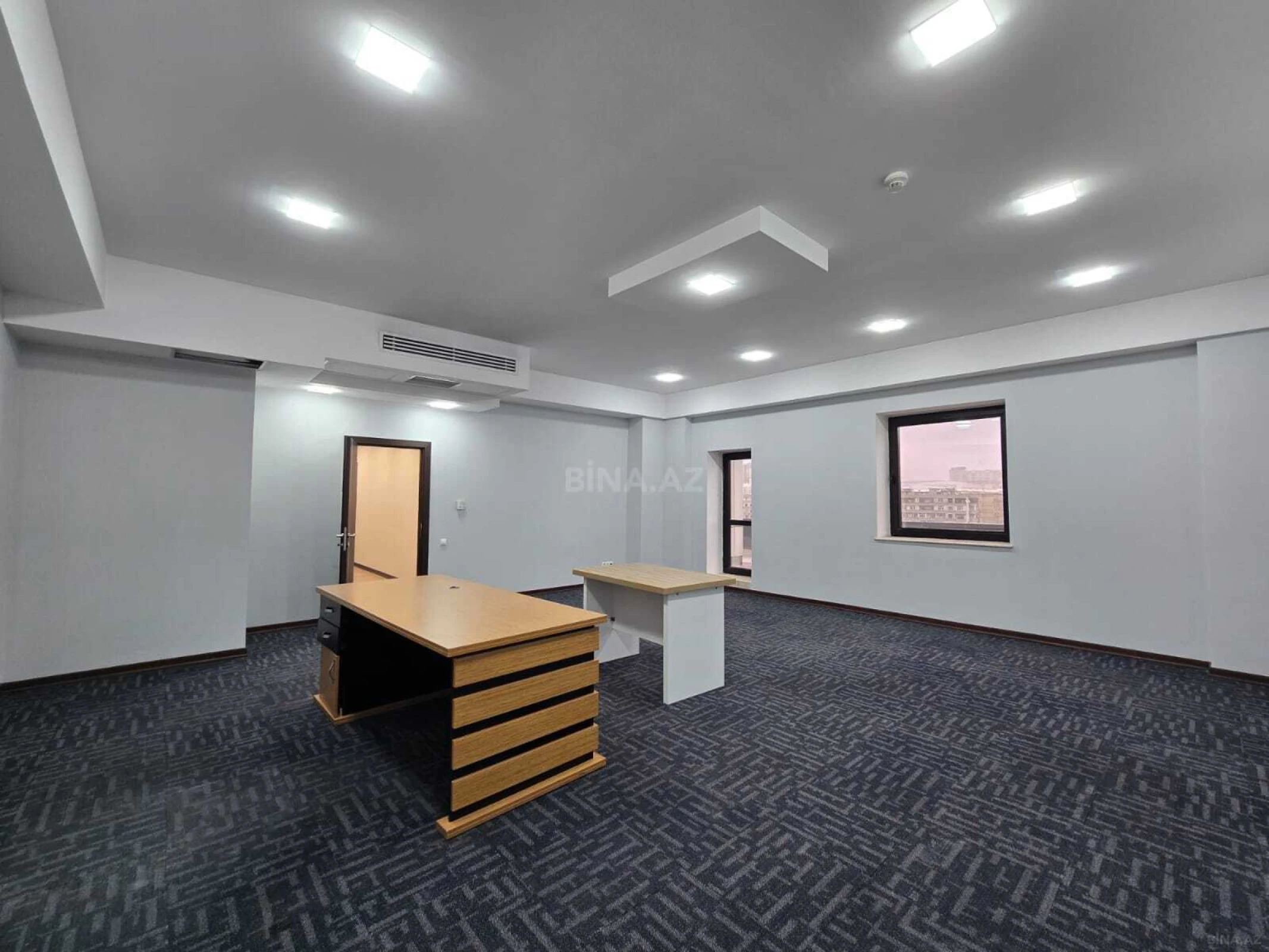 Kirayə verilir 4 otaqlı ofis 233 m²