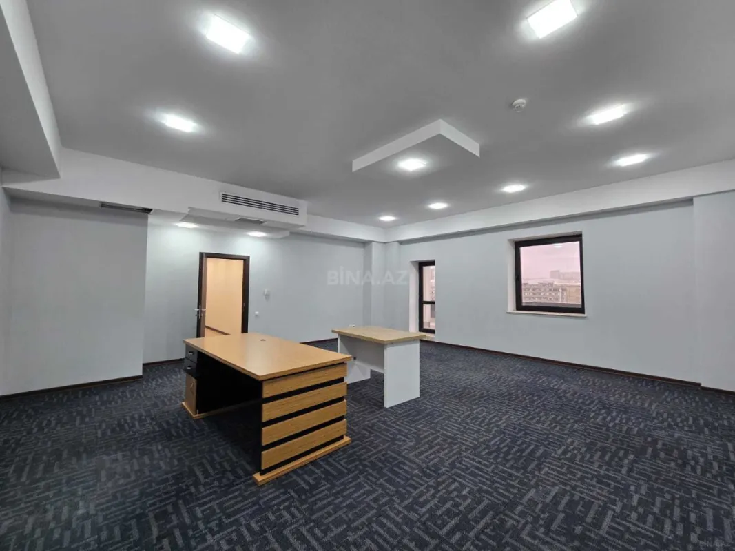 Kirayə verilir 4 otaqlı ofis 233 m²