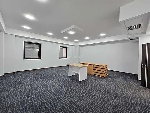 Kirayə verilir 4 otaqlı ofis 233 m²