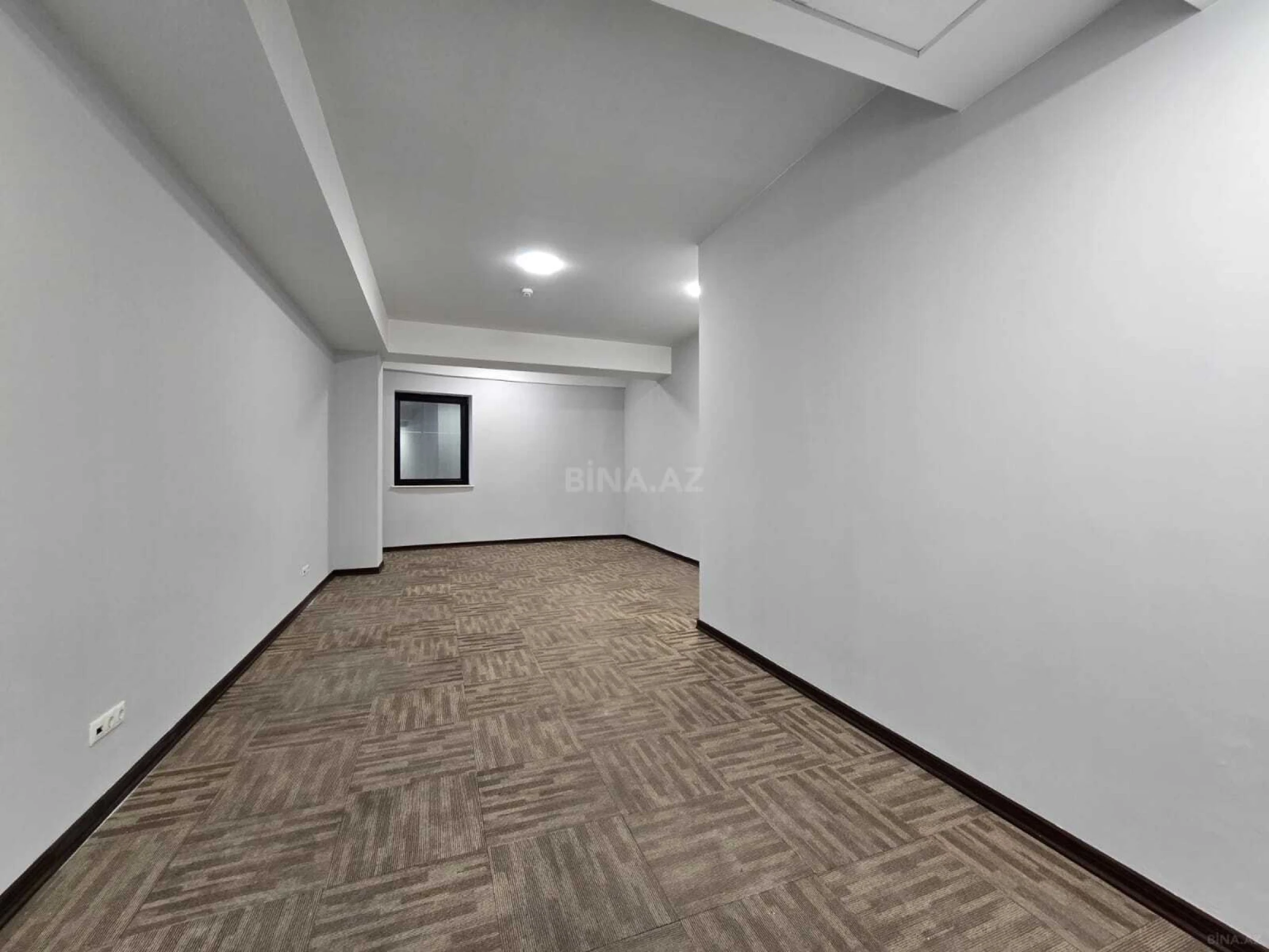 Kirayə verilir 4 otaqlı ofis 233 m²