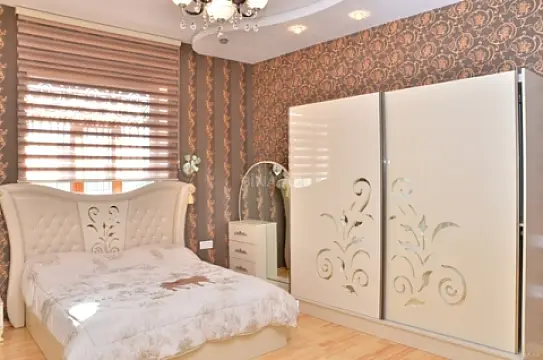 Satılır 6 otaqlı həyət evi 450 m²
