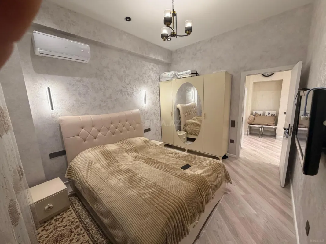 Satılır 2 otaqlı mənzil 79.3 m²