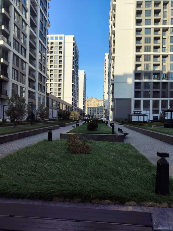 Satılır 2 otaqlı mənzil 79.3 m²