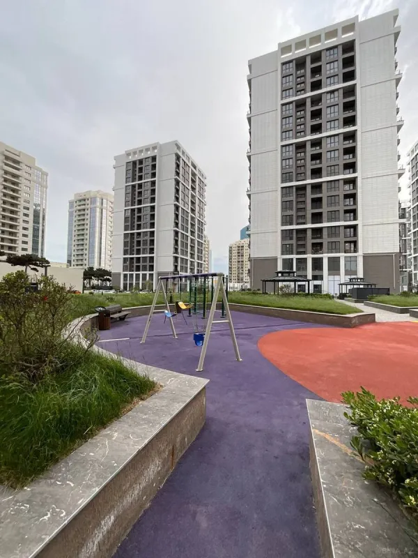 Satılır 2 otaqlı mənzil 79.3 m²