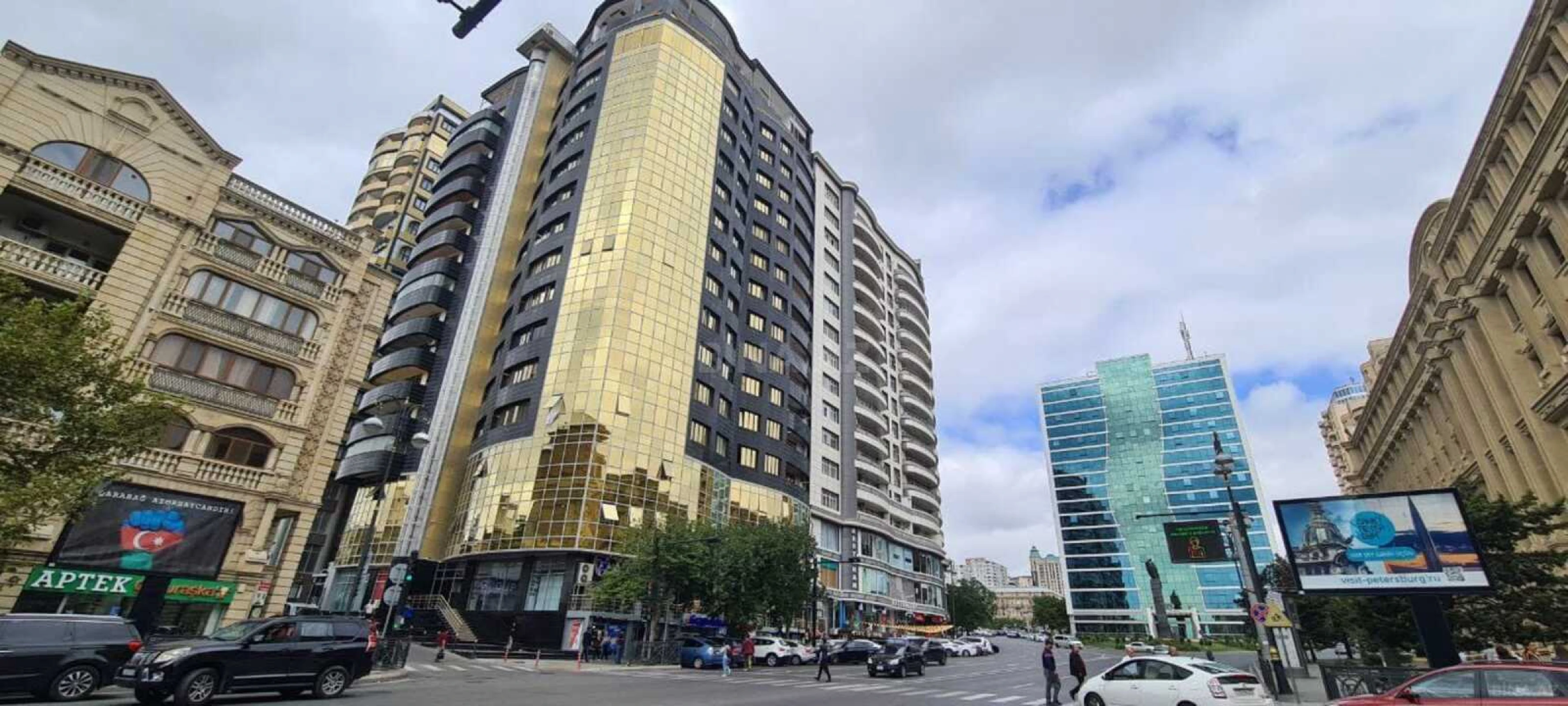 Kirayə verilir 3 otaqlı mənzil 140 m²