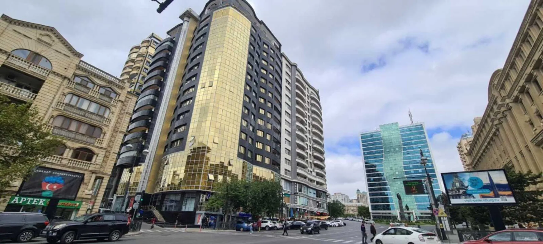 Kirayə verilir 3 otaqlı mənzil 140 m²