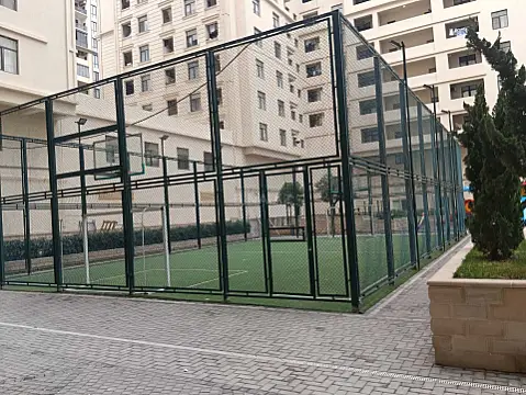Satılır 3 otaqlı mənzil 135 m²