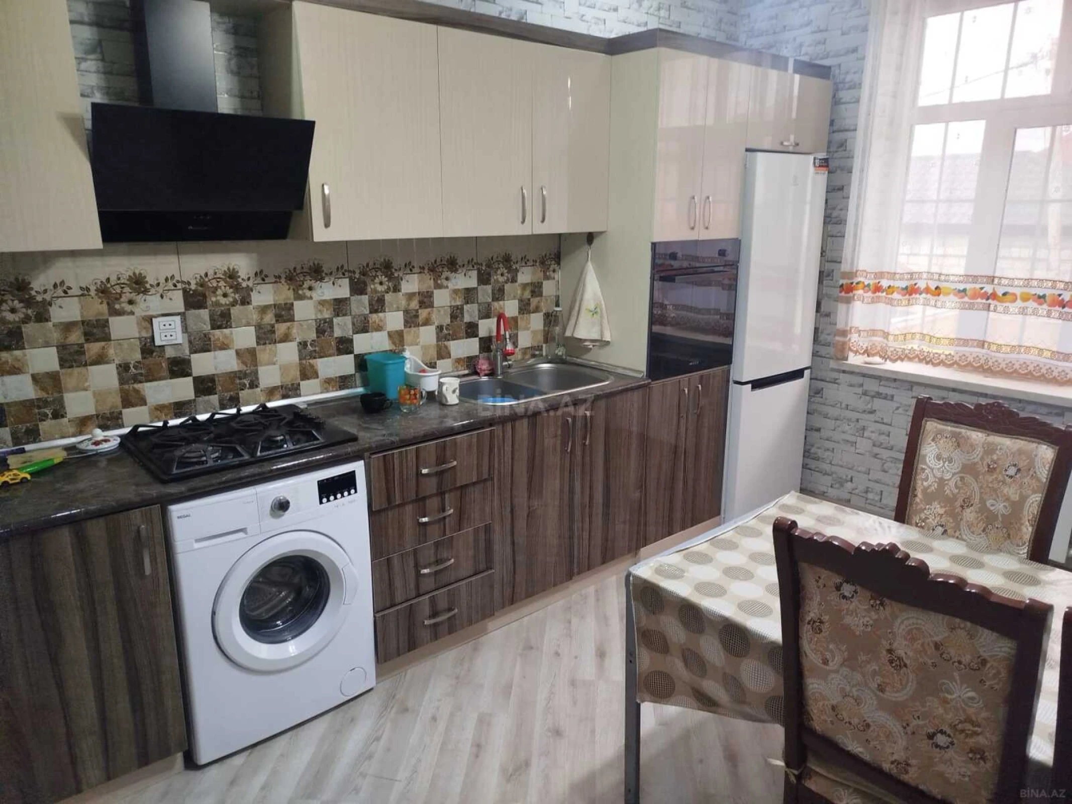 Satılır 4 otaqlı həyət evi 120 m²