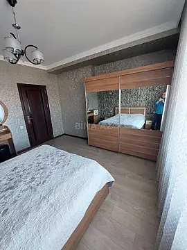 Satılır 4 otaqlı mənzil 120 m²